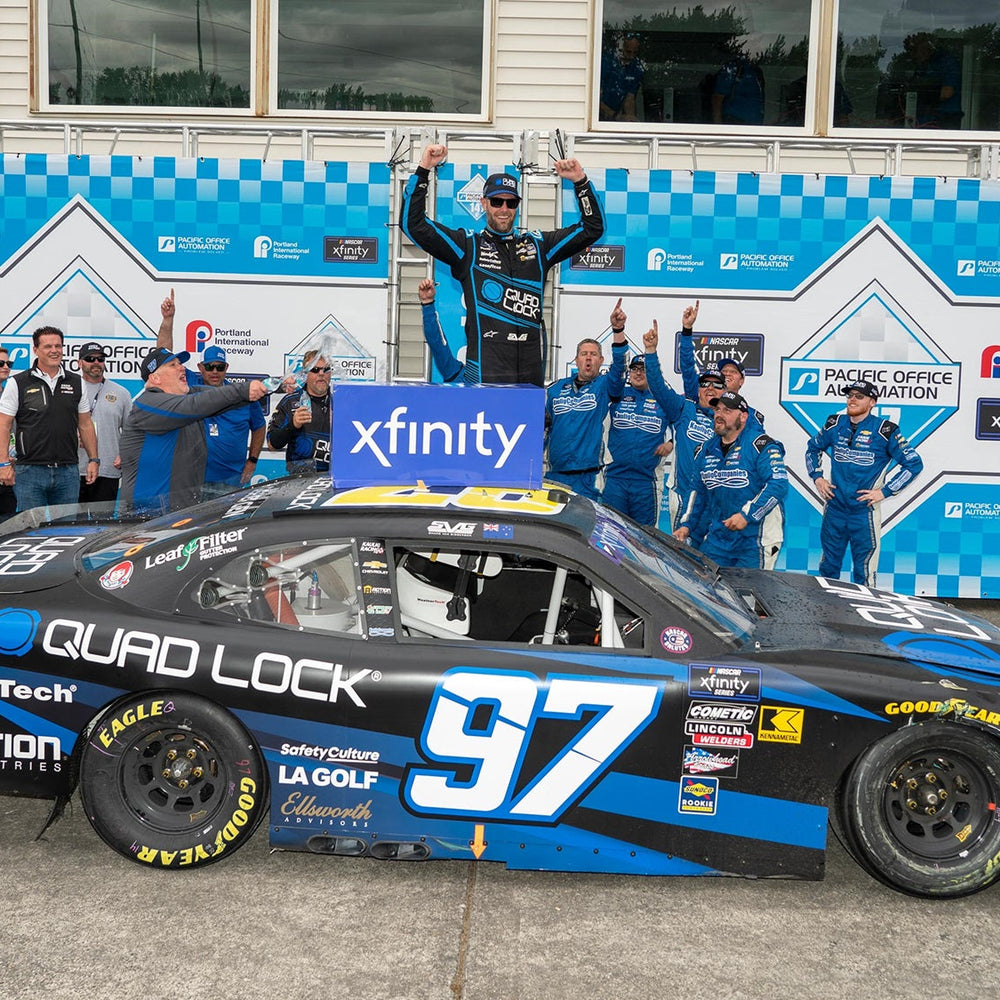 Shane van Gisbergen 2024 Portland Race WIN 1:64 Diecast